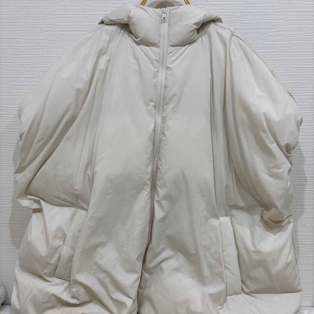 【美品】Mila Owen ダウンベスト ポンチョ　ホワイト　ミラオーウェン