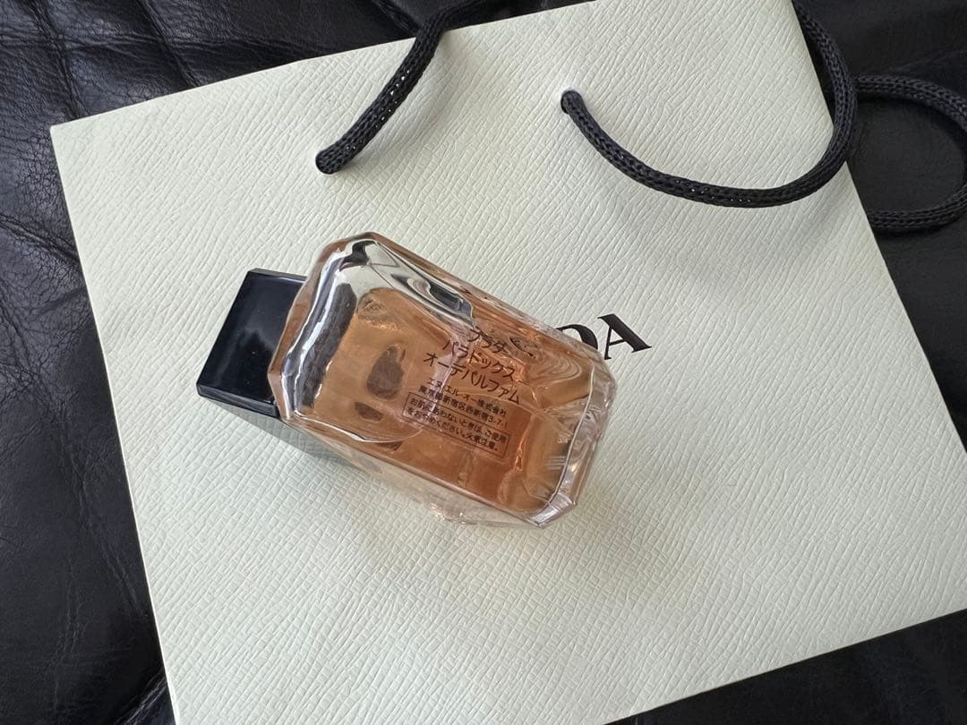 プラダ パラドックス オーデパルファム 30mLフローラル&アンバーの香り˚✧₊