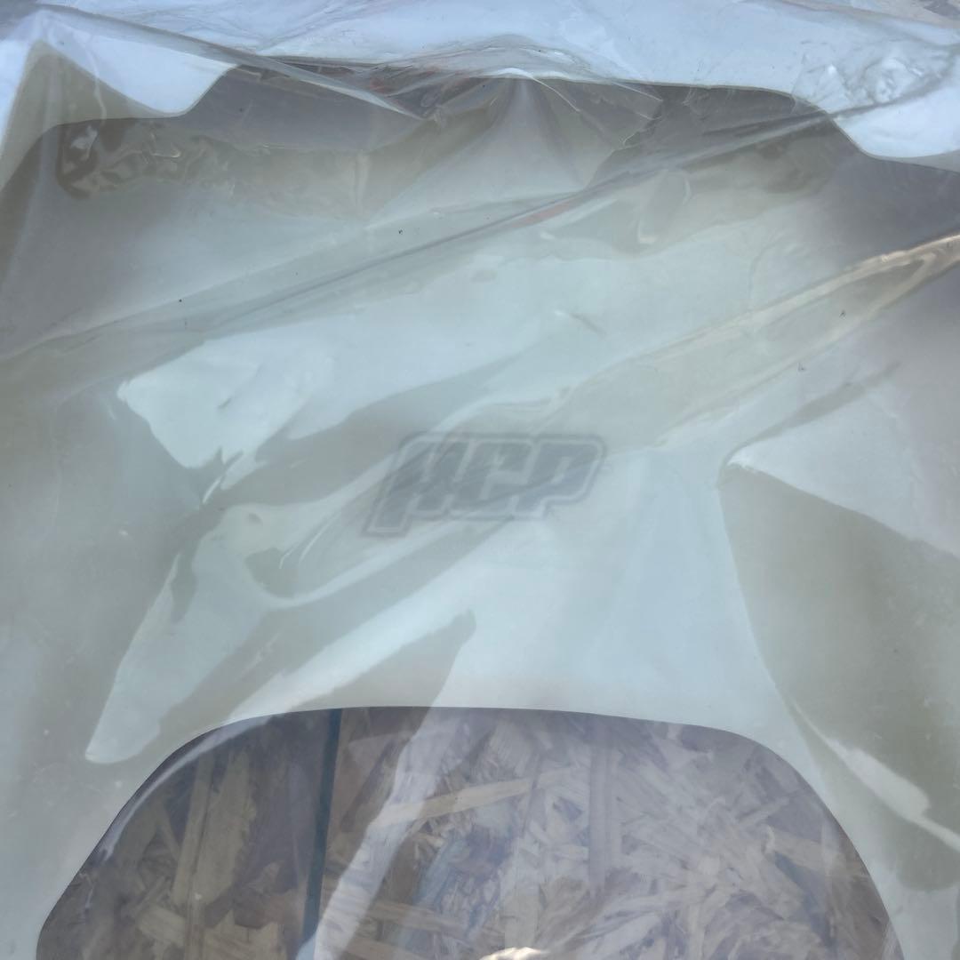 スーパーフォア　nc31 社外テール　未使用　未塗装