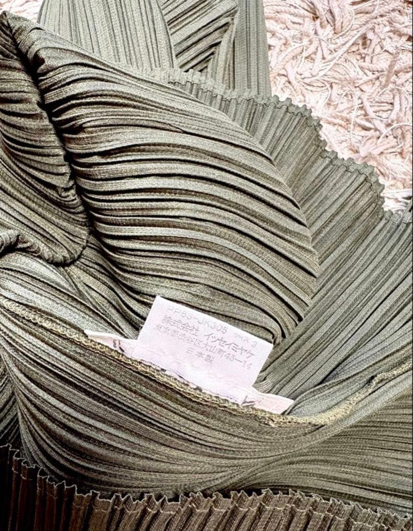 ●PLEATS PLEASE ISSEY MIYAKE 長袖ハイネック・美品●