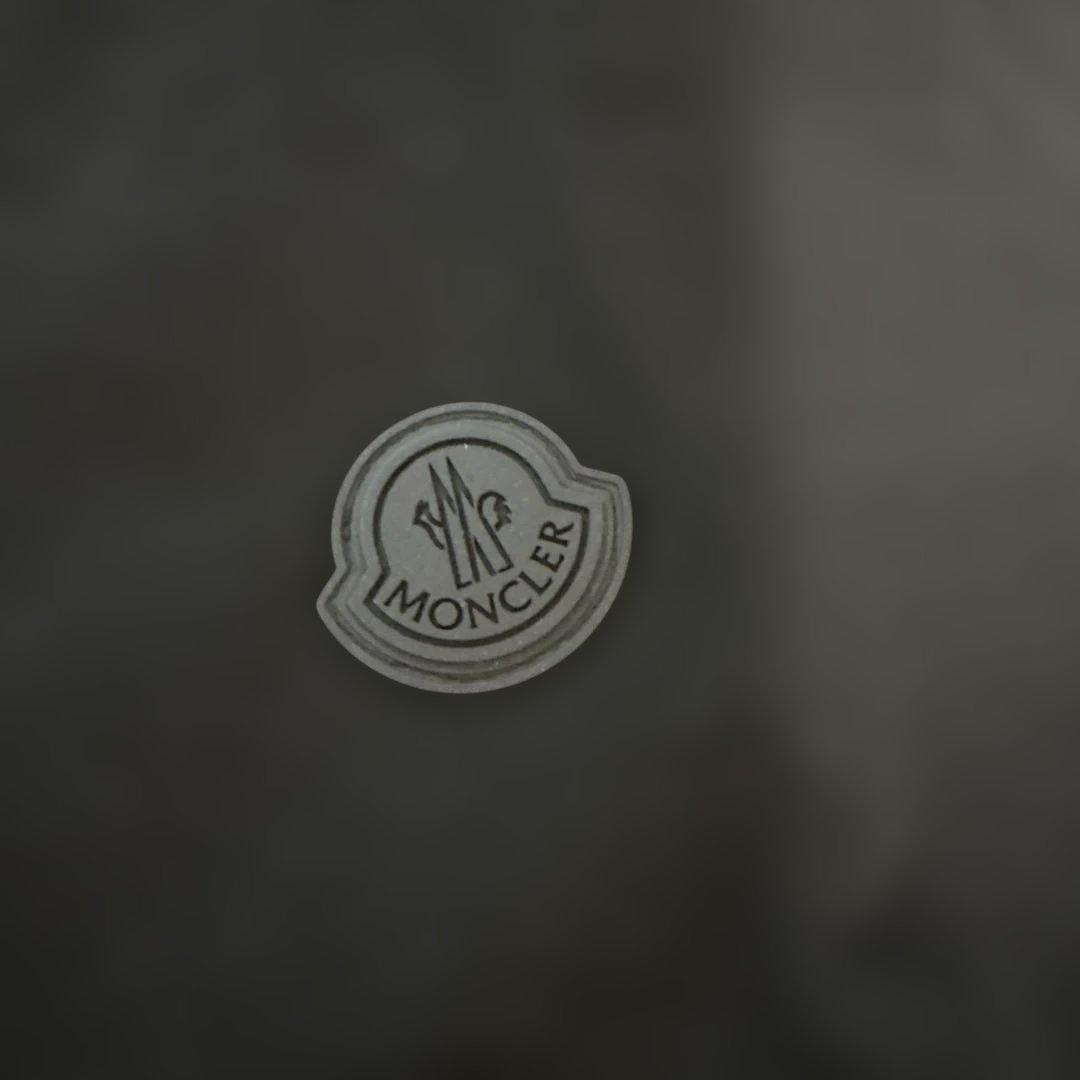 MONCLER 黒 ポロシャツ