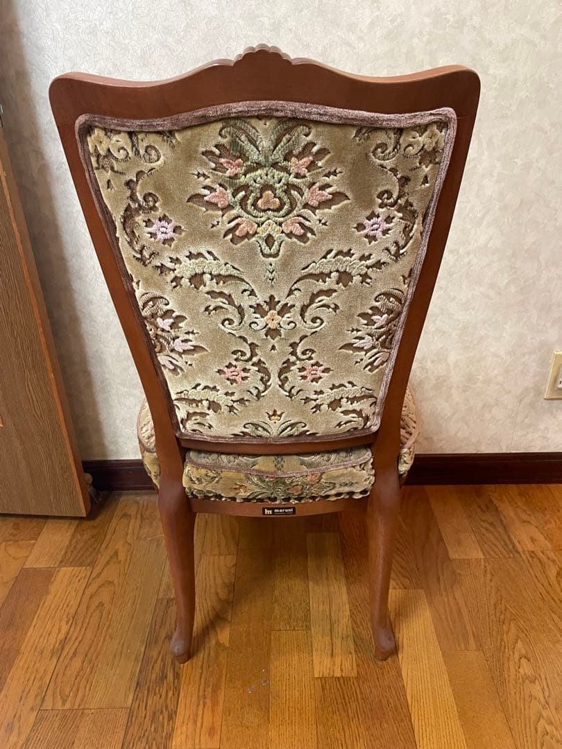 マルニ家具　クラシック ベージュ ファブリック ダイニングチェア　①