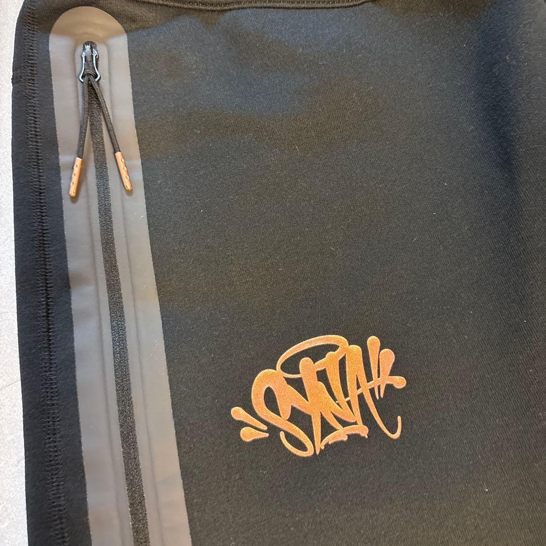 【値下げしました！】コラボ商品 Nike スリムフィット テーパーレッグ パンツ