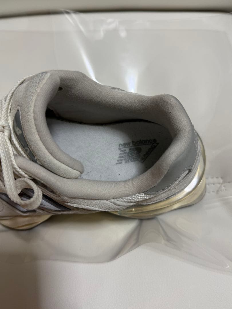 newbalance U9060 24cm ホワイト