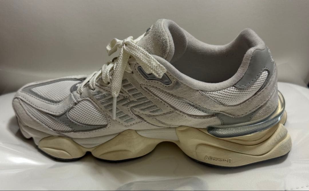 newbalance U9060 24cm ホワイト