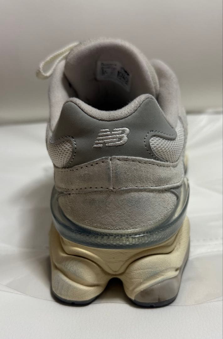 newbalance U9060 24cm ホワイト