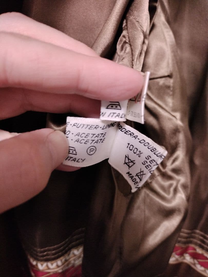 Samさん■ヘルノ★定価20万円程度★綺麗★高級ロングコート