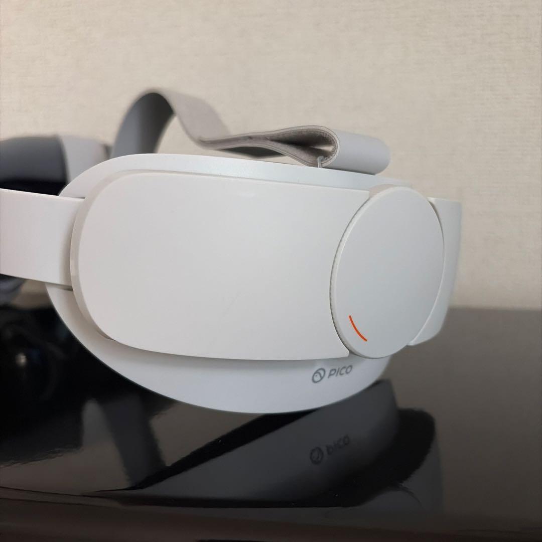 PICO4 VRヘッドセット