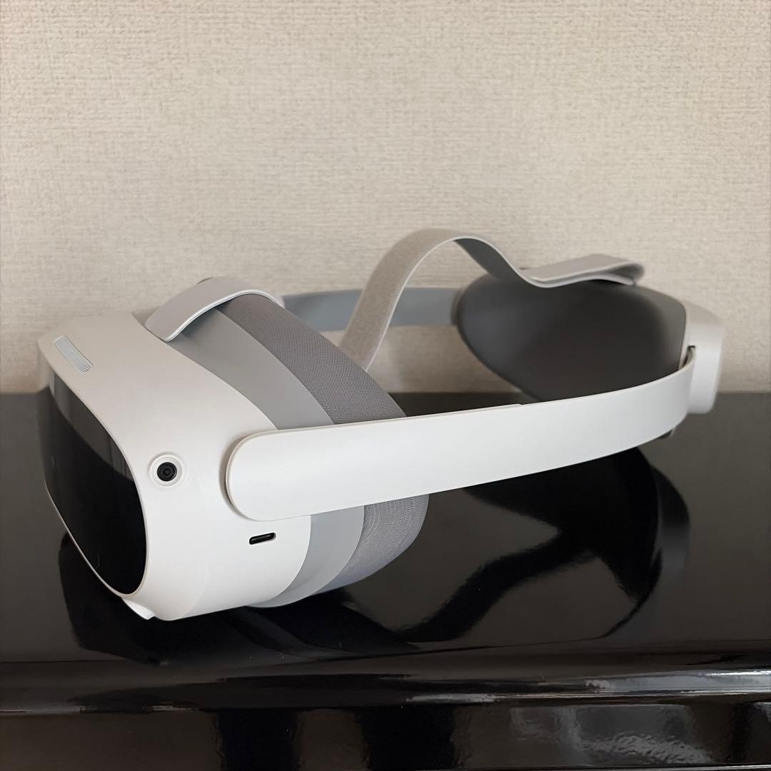 PICO4 VRヘッドセット