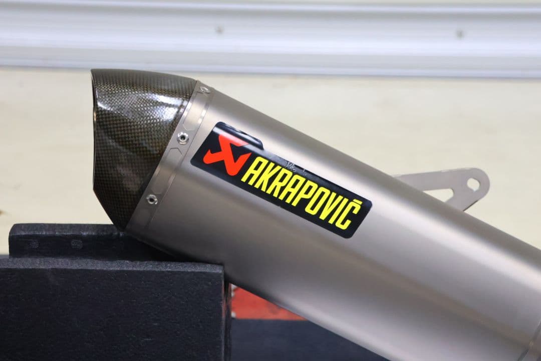 NINJA250 400 Z250 アクラポビッチスリップオンマフラー18〜