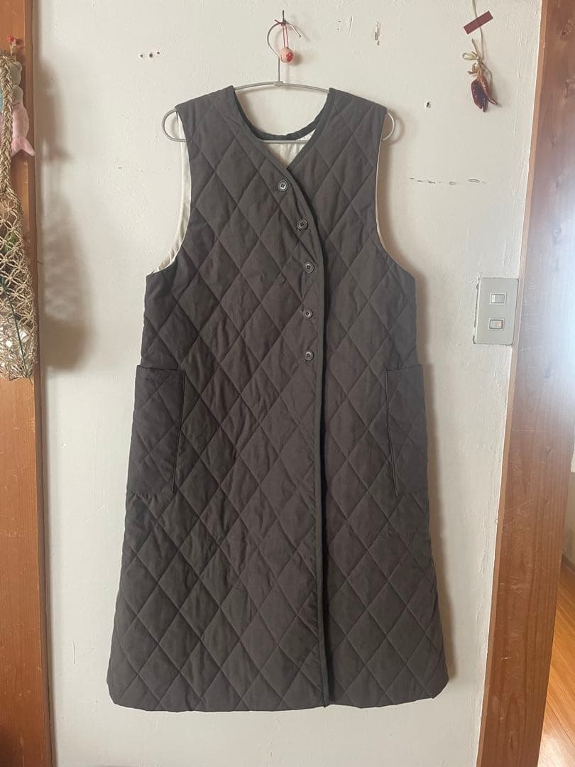 【megg】Gauze ダークブラウン キルティングベスト ノースリーブ