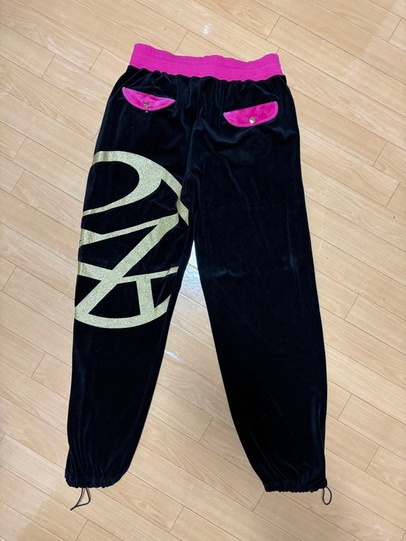 24karats フード付きジャージ 黒 ピンク