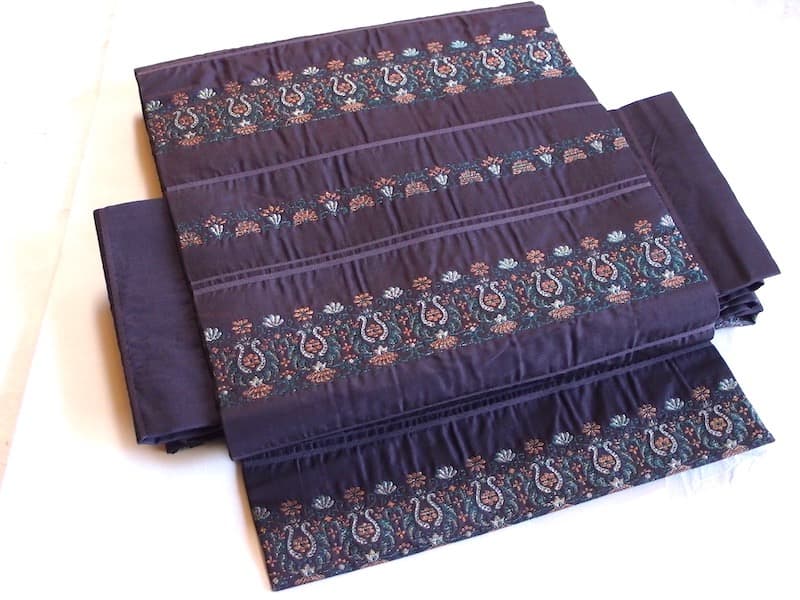 変わり織り九寸名古屋帯（横段に抽象文）正絹美品