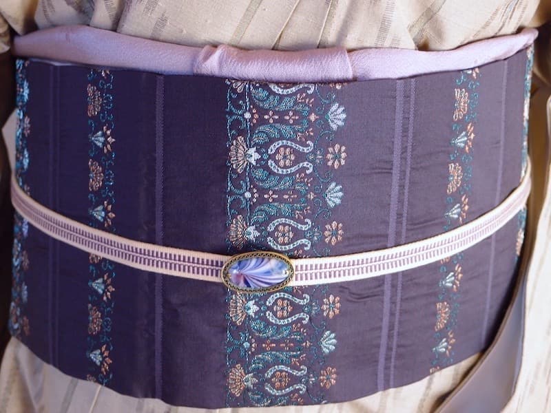 変わり織り九寸名古屋帯（横段に抽象文）正絹美品