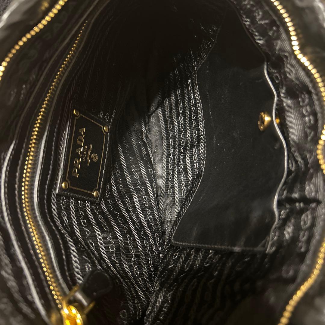 PRADA セカンドバッグ