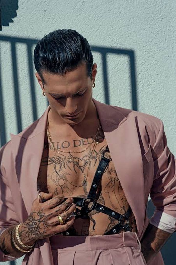 女性情報誌 NEW DAMIANO DAVID VOGUE ITALY