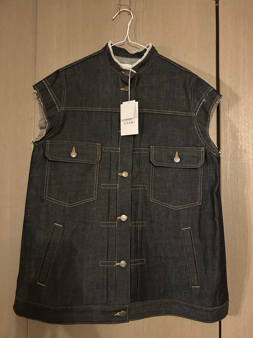 EZUMi エズミ　デニムジレ　バックプリーツ