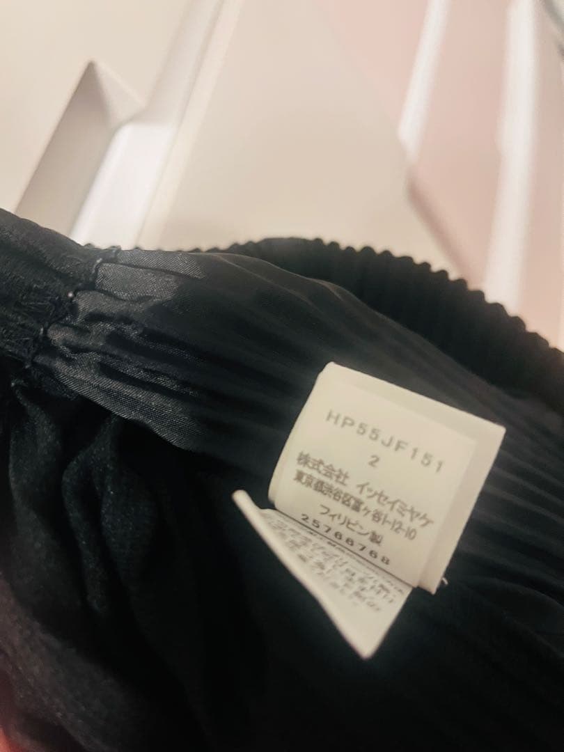 オムプリッセイッセイミヤケBASICS 黒 2