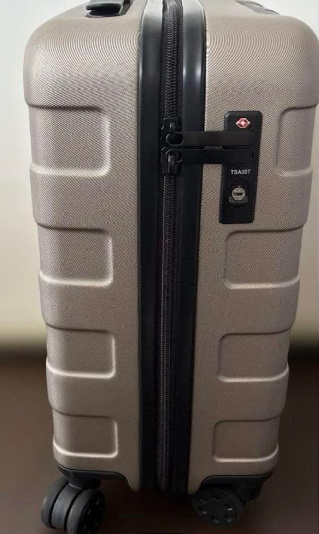 超美品☆無印良品　ハードキャリーケース　20L