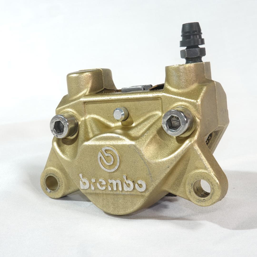 ネxx  Brembo ブレンボ 2potキャリパー　旧カニ　Φ32