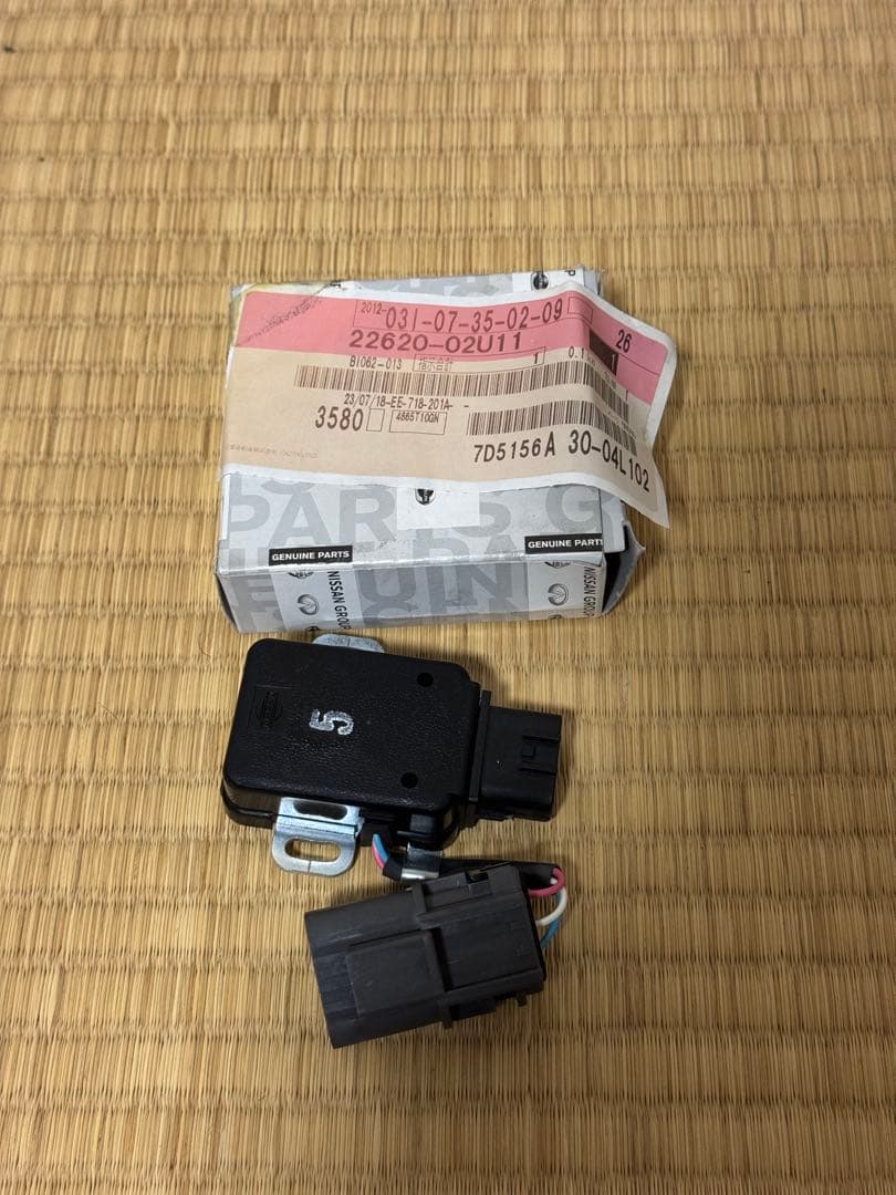 日産 r33 スカイライン スロットルポジションセンサー 22620-02U11