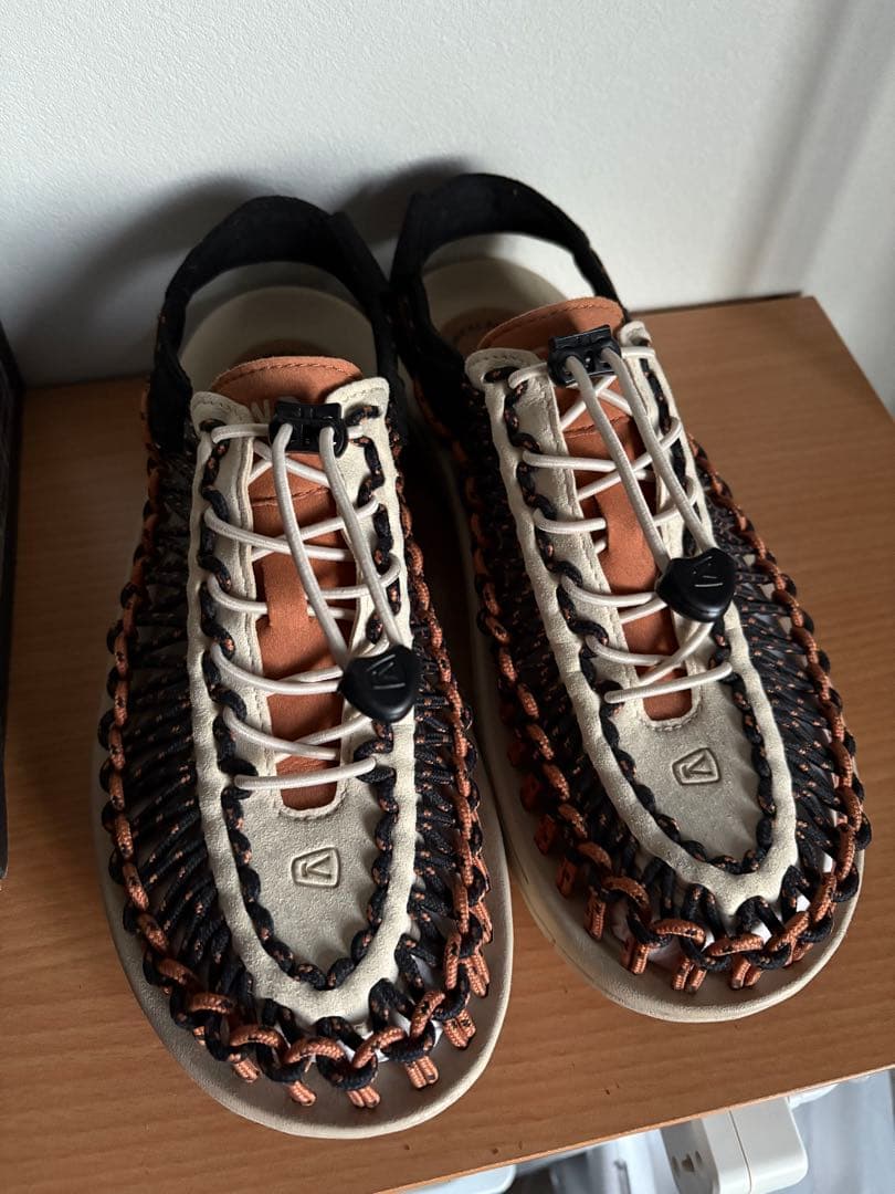 KEEN UNEEK × END. 別注モデル / US9.5（27.5cm）