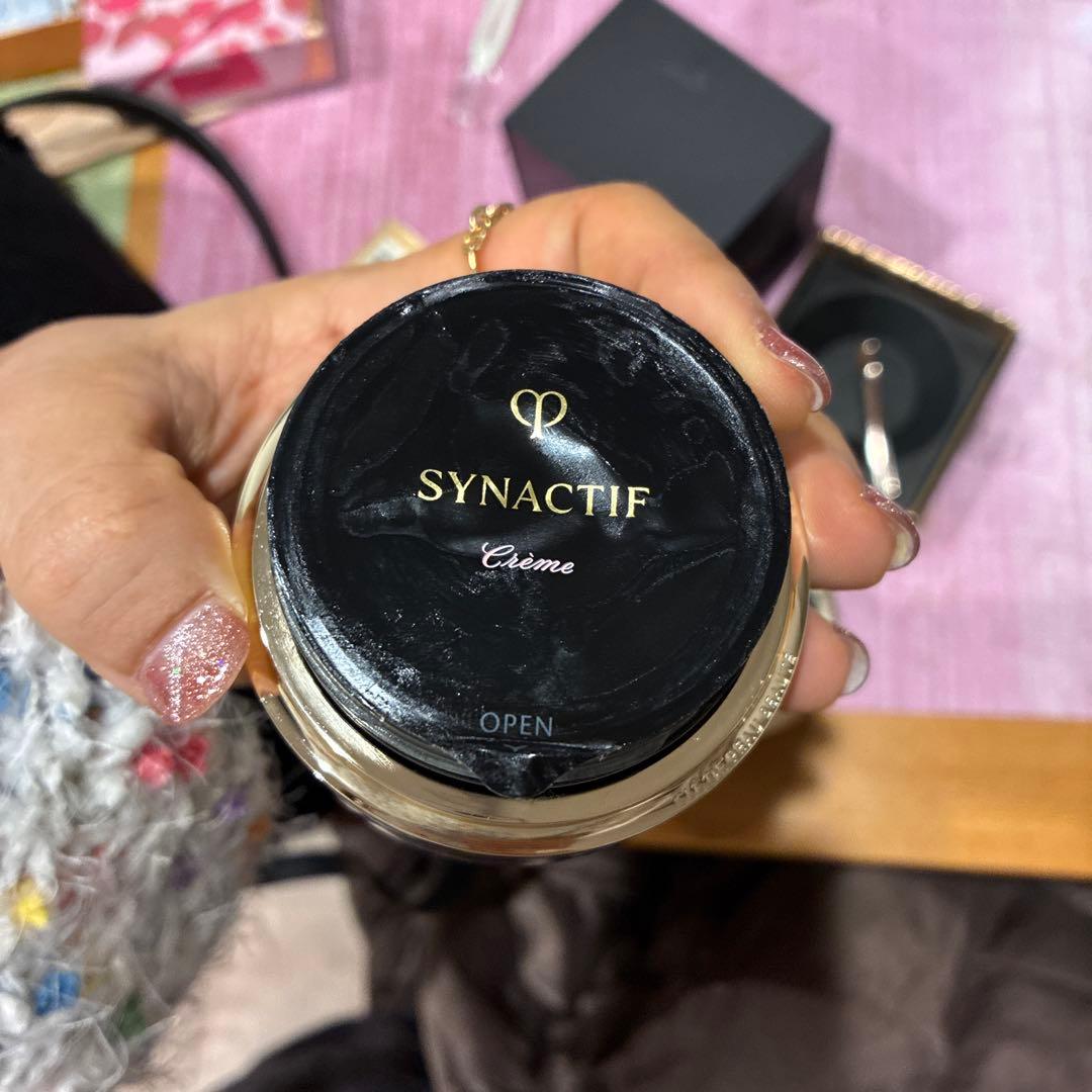 SYNACTIF クリーム 黒