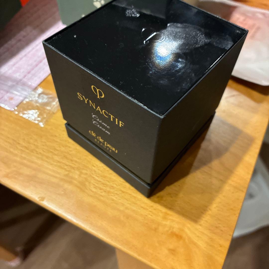 SYNACTIF クリーム 黒