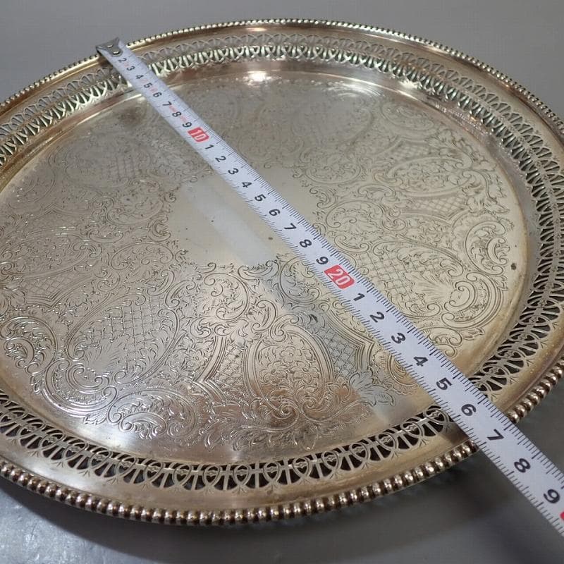 RU-5081　マッピン&ウェッブ　シルバートレイ　彫刻&透かし　Φ27㎝ 。