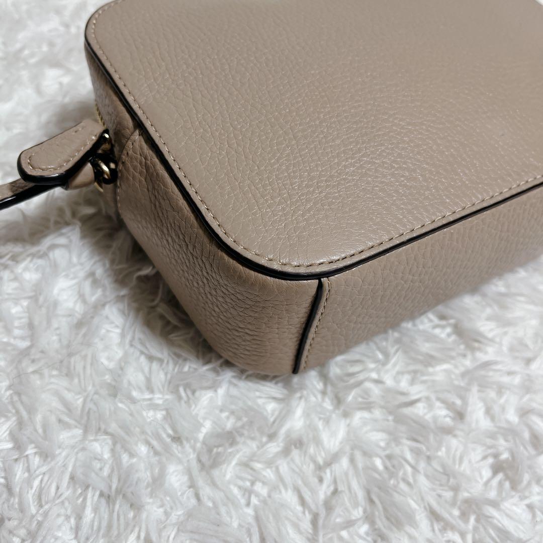 極美品✨COACH カメラバッグ ショルダーバッグ クロスボディ　ベージュ