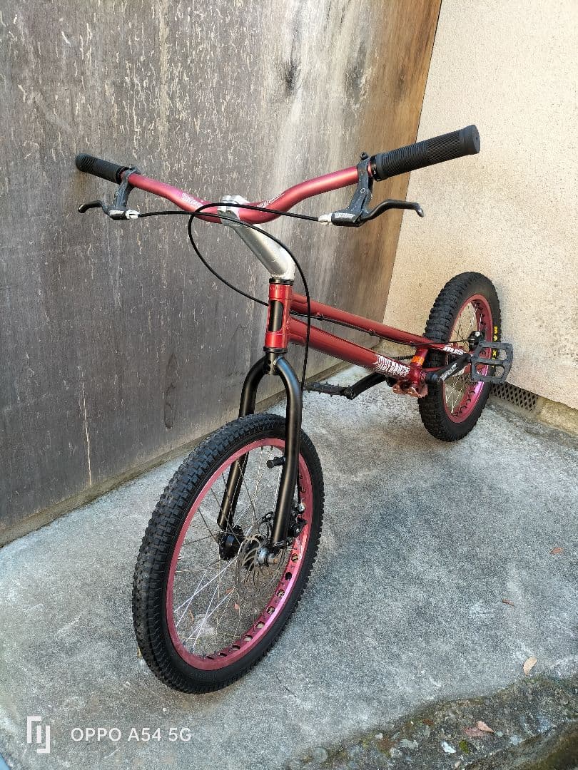 Because Trial トライアル 20インチ