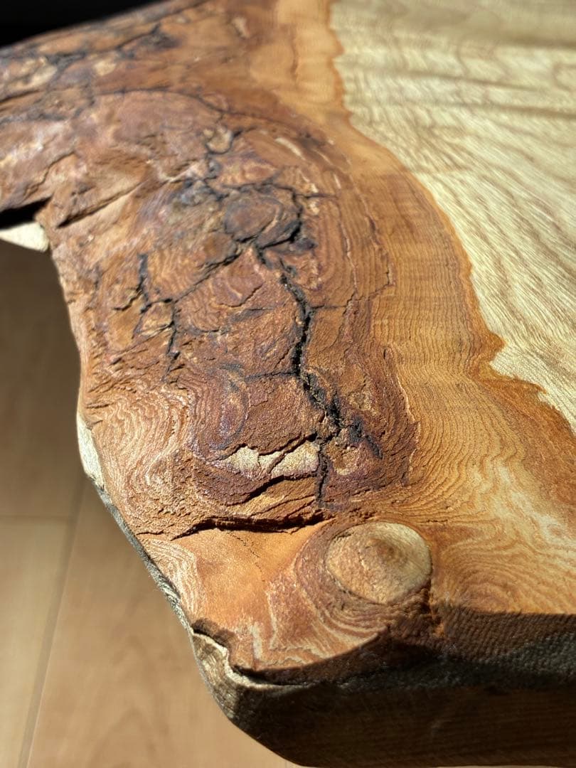 「香る癒やし」国産楠の一枚板サイドテーブル｜北欧・和モダンに合う無垢材