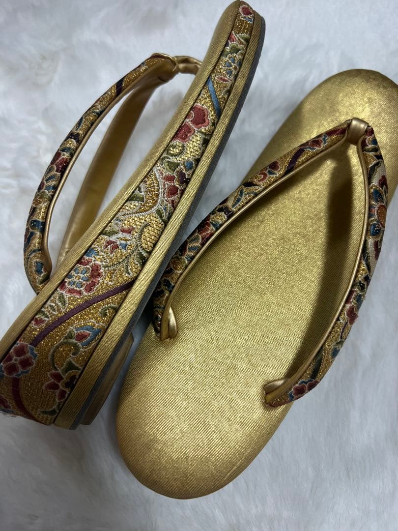 金色 花柄刺繍 和装用バッグと草履セット