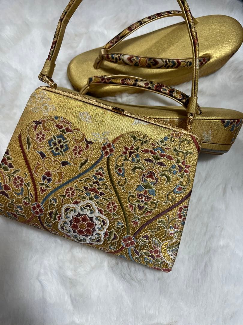 金色 花柄刺繍 和装用バッグと草履セット