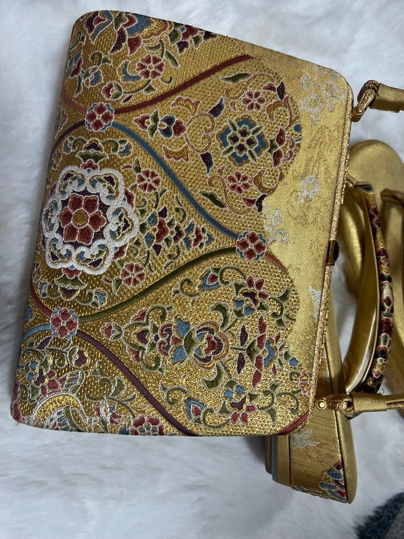 金色 花柄刺繍 和装用バッグと草履セット