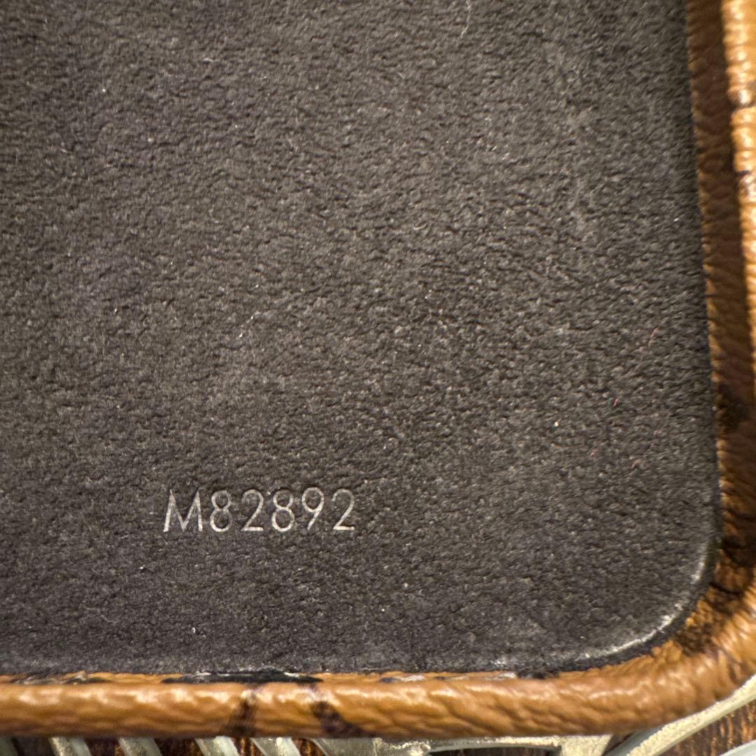 LOUISVUITTON iPhon15PROフォリオ モノグラム リバース