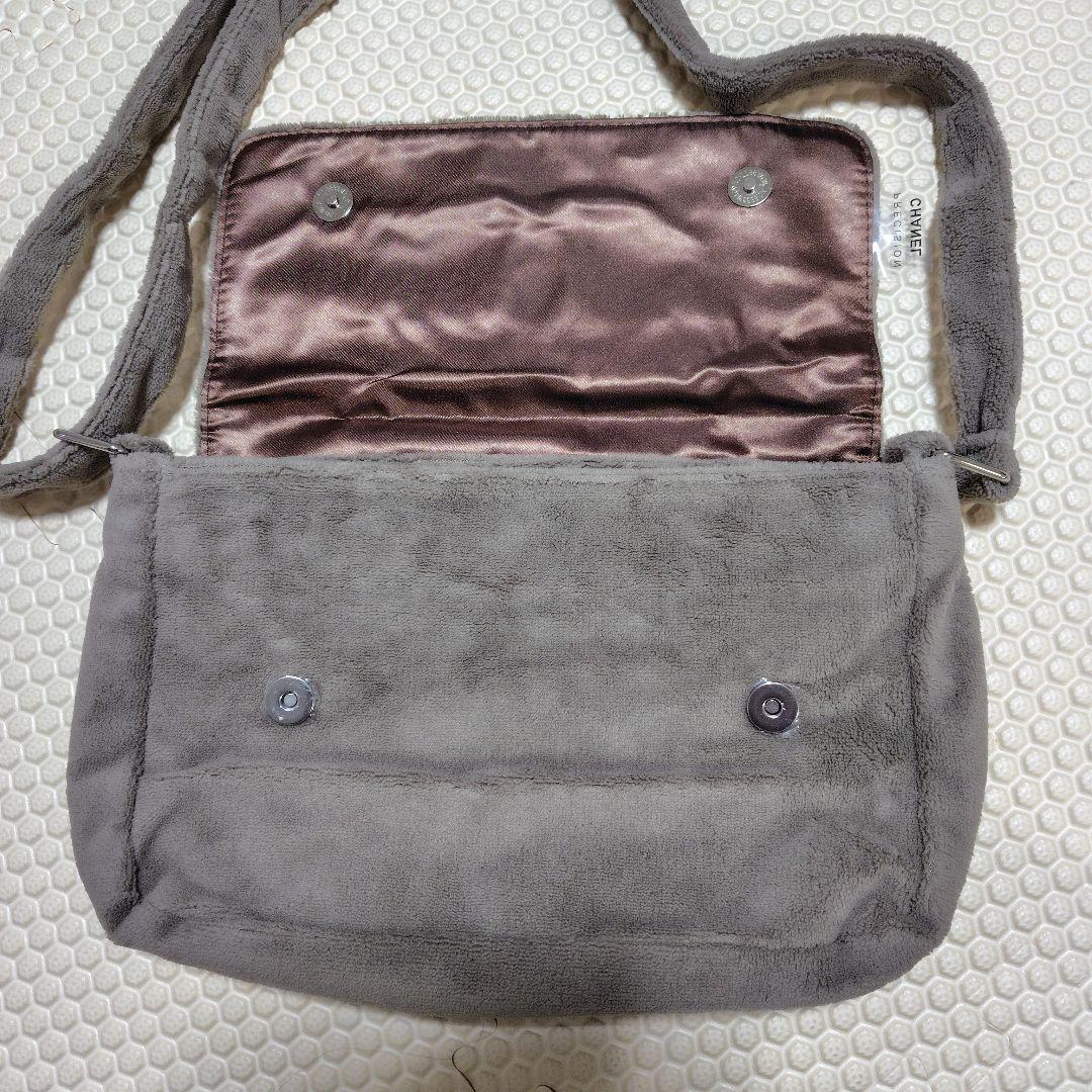 シャネル ショルダーバッグ ベージュ ノベルティ