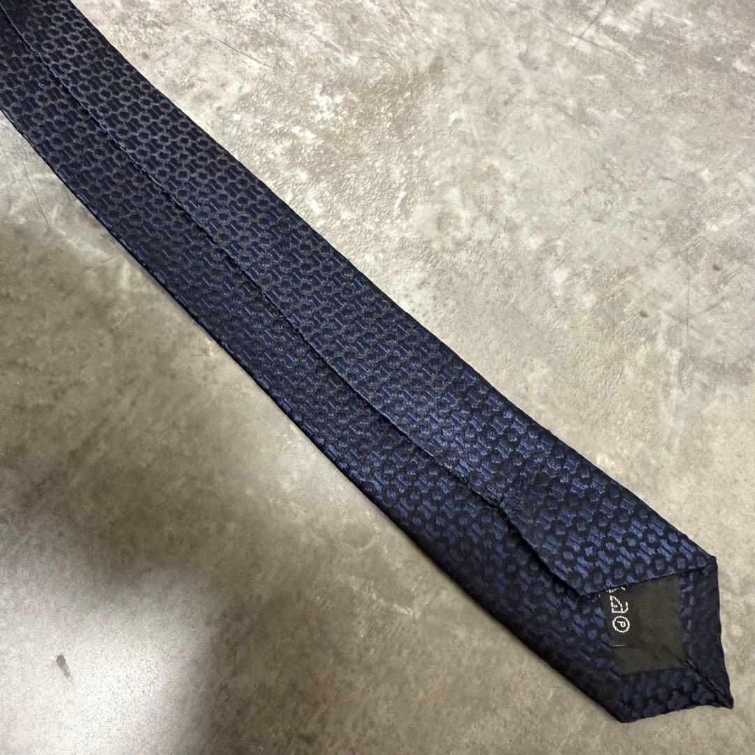 【✨極美品✨】FENDI フェンディ ネクタイ ダークネイビー ジャガード 光沢