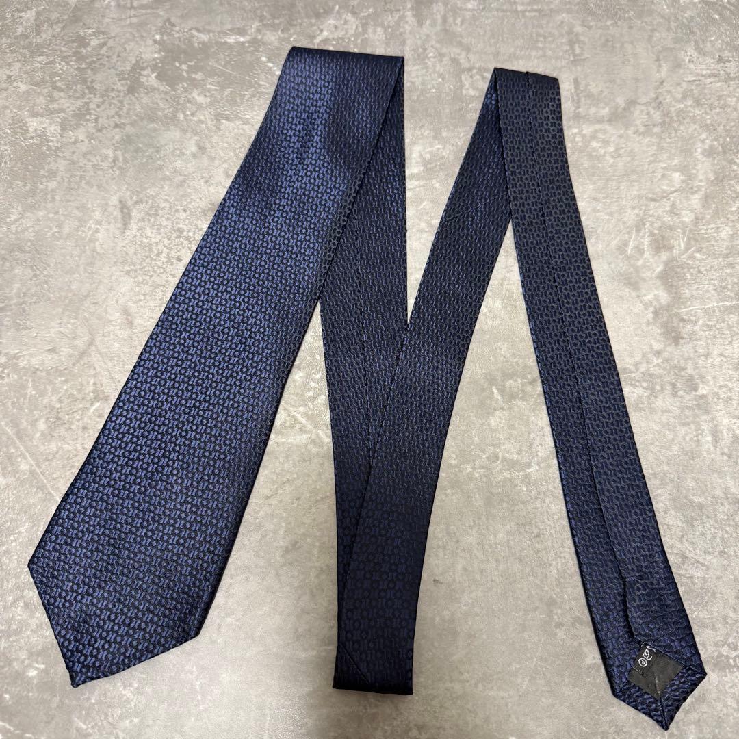 【✨極美品✨】FENDI フェンディ ネクタイ ダークネイビー ジャガード 光沢
