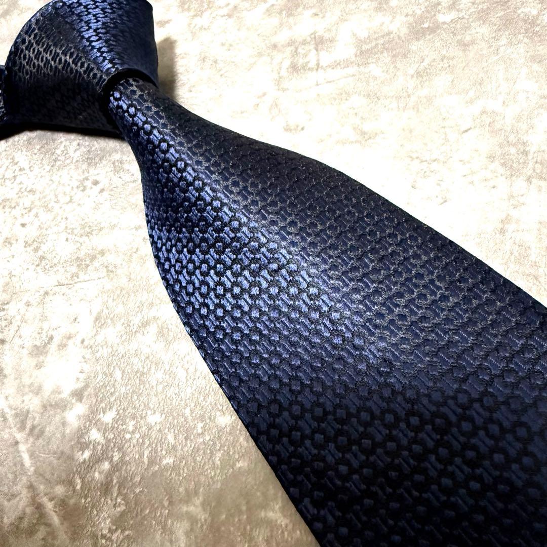 【✨極美品✨】FENDI フェンディ ネクタイ ダークネイビー ジャガード 光沢