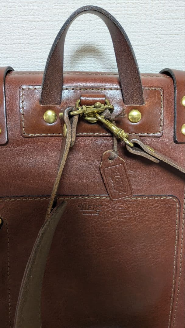 HERZ レザーリュックサック ブラウン