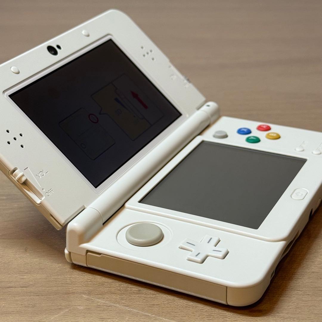 5-269 Newニンテンドー3DS ホワイト 箱付き