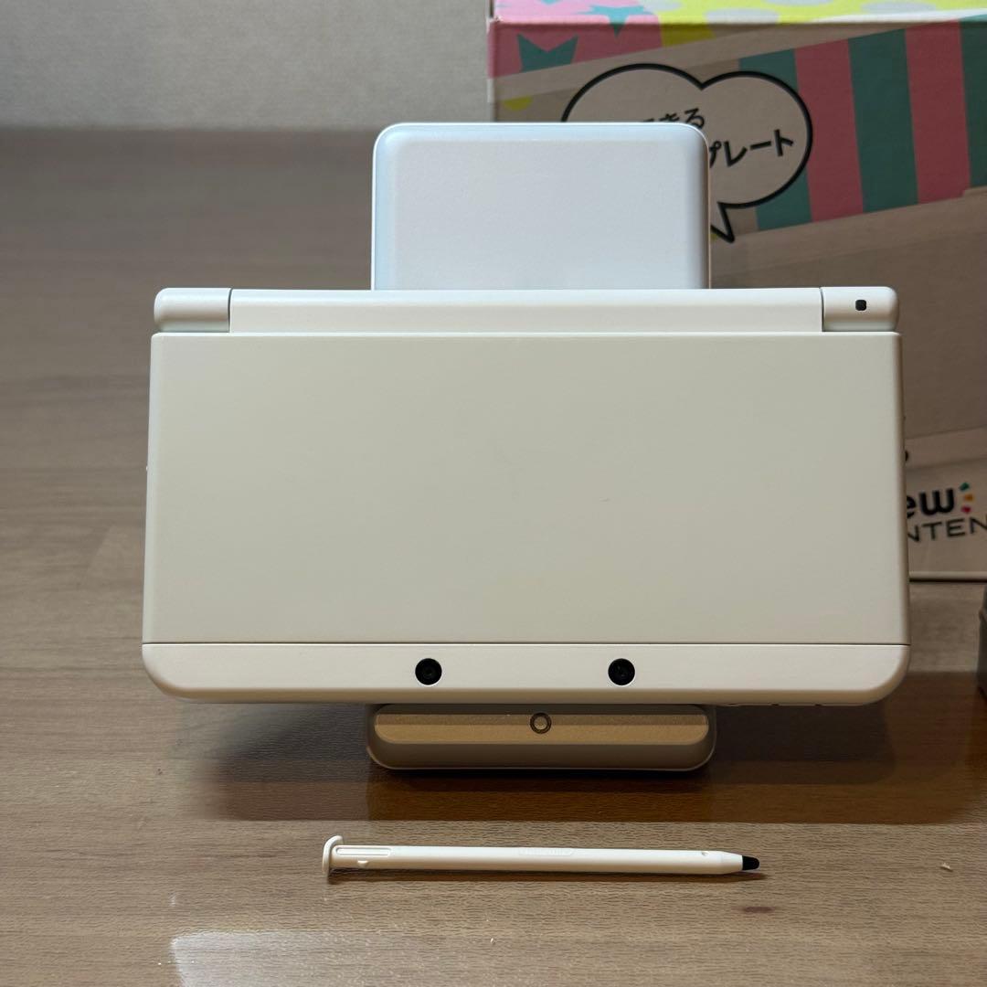 5-269 Newニンテンドー3DS ホワイト 箱付き