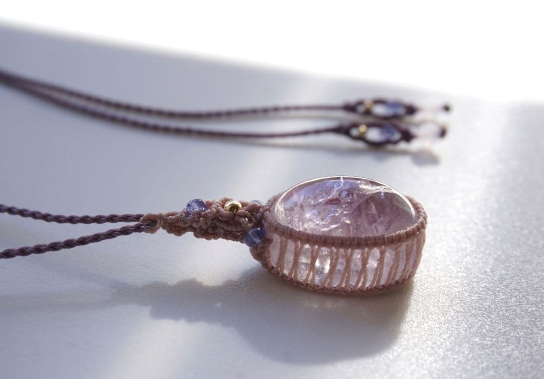 ピンクアメジスト　タンザナイト　マクラメ　ネックレス