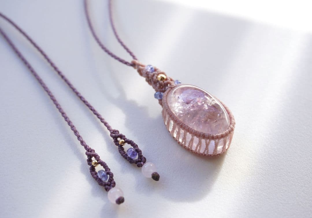 ピンクアメジスト　タンザナイト　マクラメ　ネックレス