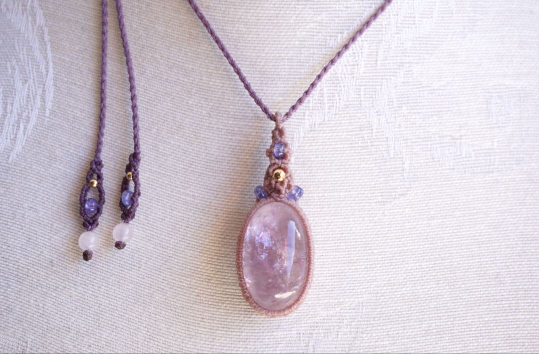 ピンクアメジスト　タンザナイト　マクラメ　ネックレス