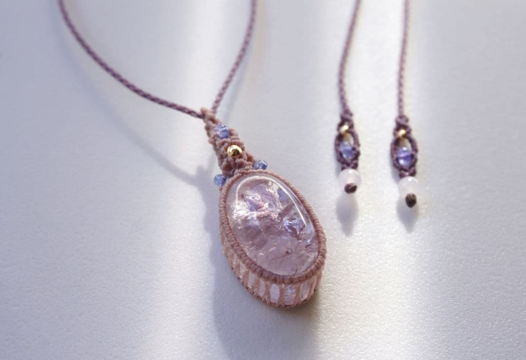 ピンクアメジスト　タンザナイト　マクラメ　ネックレス