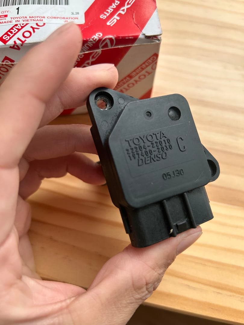 MR-S ZZW-30 エアフロメーター　 新品予備セット22204-22010