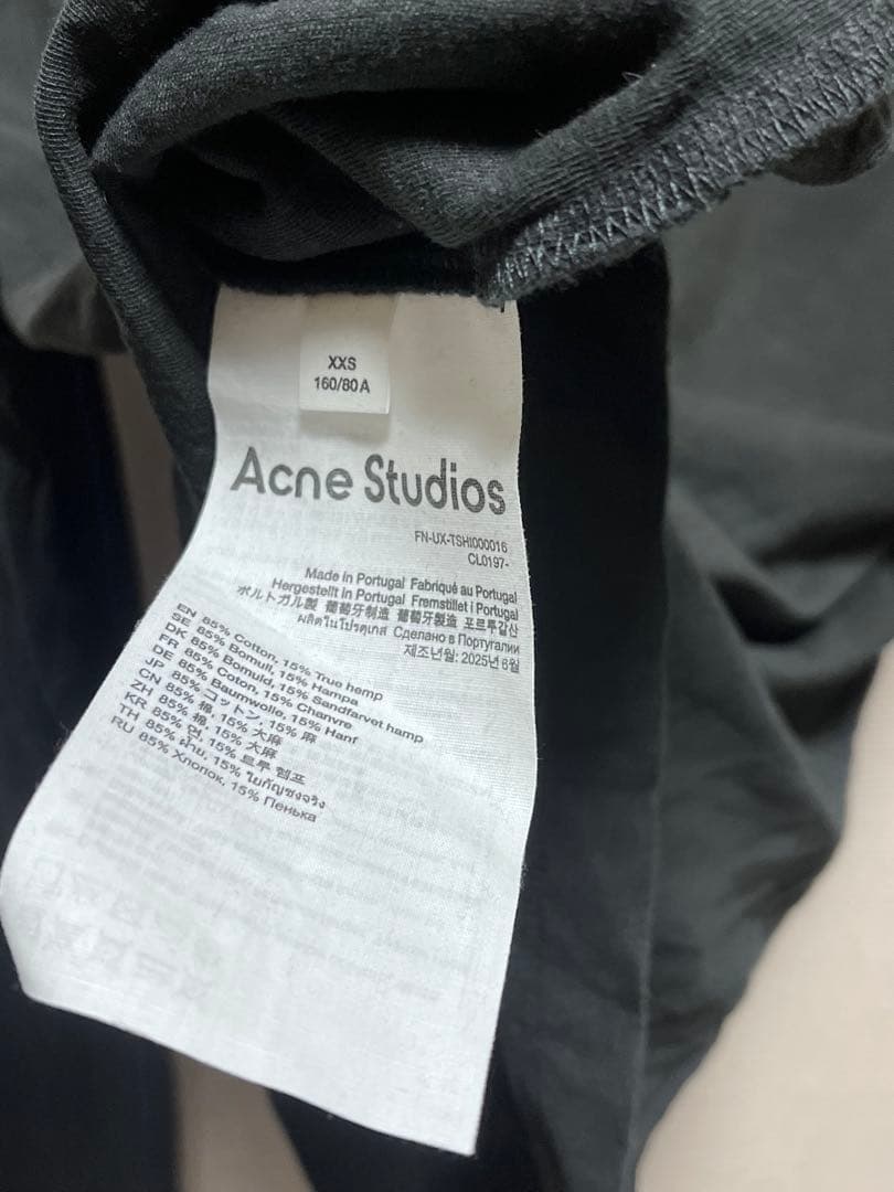 Acne Studios ロゴL/S Tシャツ