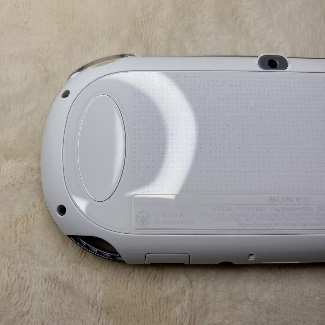 【極美品】希少色 PSVITA PCH-1100 クリスタル・ホワイト